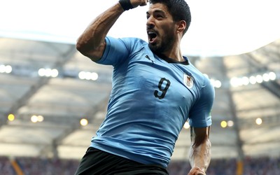 英皇体育快讯-乌克兰队点球大战门将扑救集锦